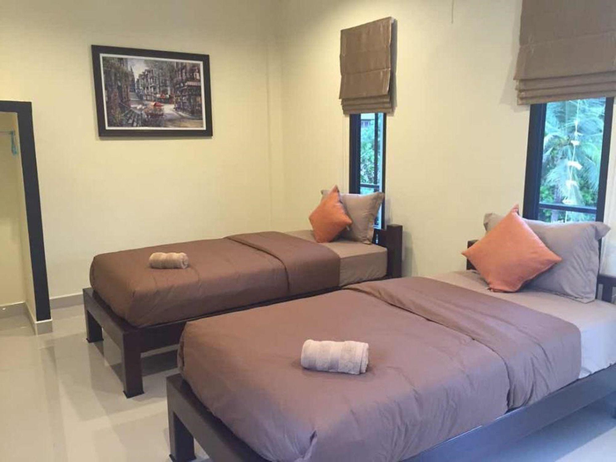 Siri Apartment Uttaradit Bagian luar foto