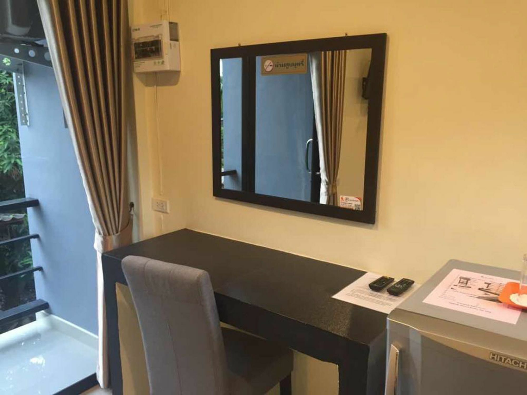 Siri Apartment Uttaradit Bagian luar foto